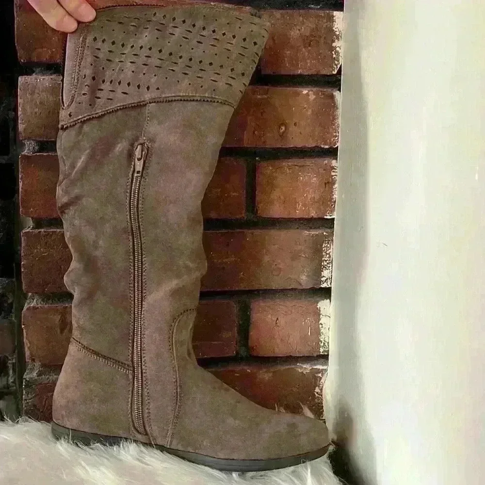 Seven Dials Dillon woman’s fashion boot, size 5.5, brown suede, 10’ zipper​